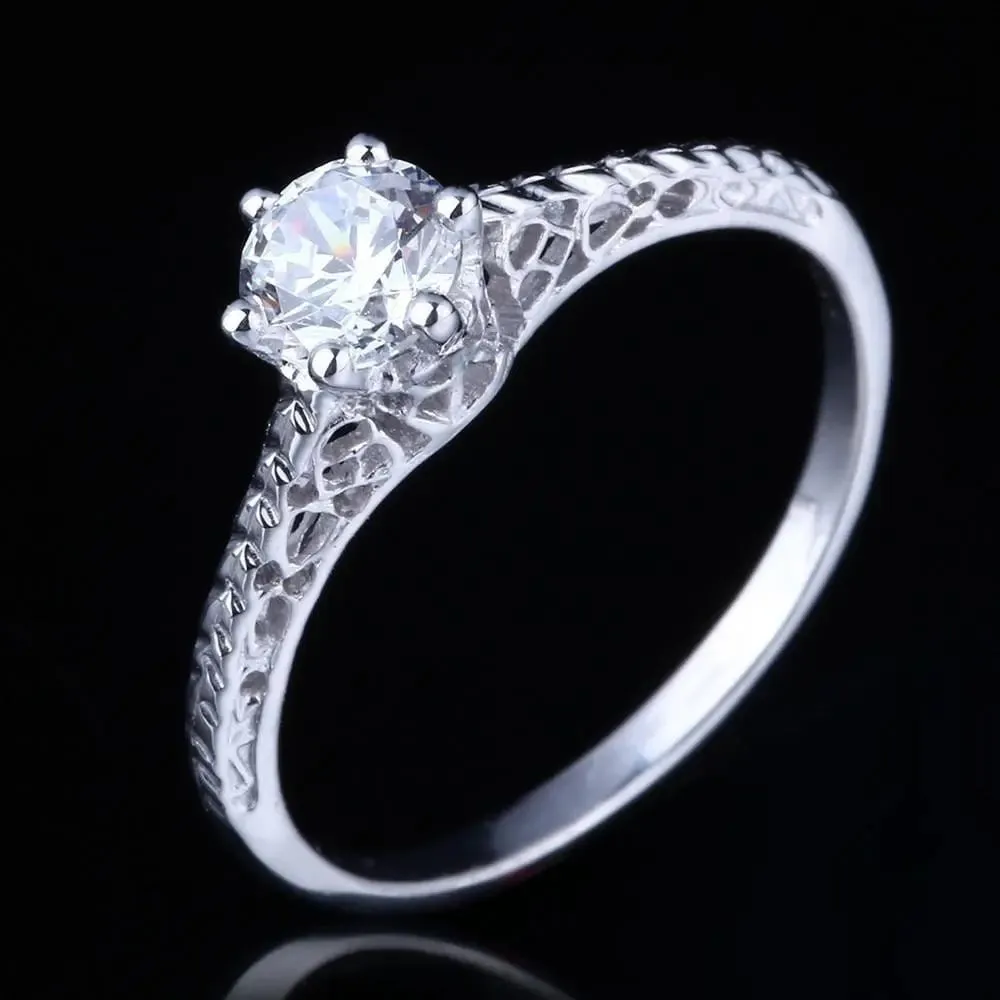 10k White Gold Vintage / Unique Moissanite Ring 0.5ct