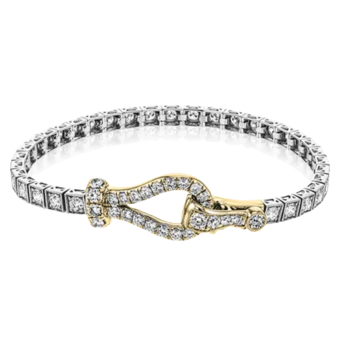 Buckle Bracelet in 18k Gold with Diamonds