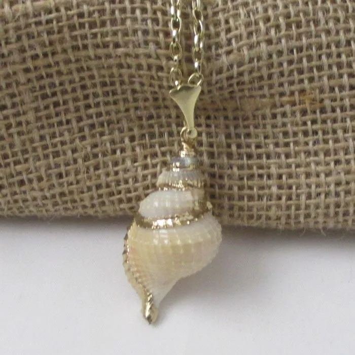 Cream Distorsio Shell Pendant Necklace on Gold Chain