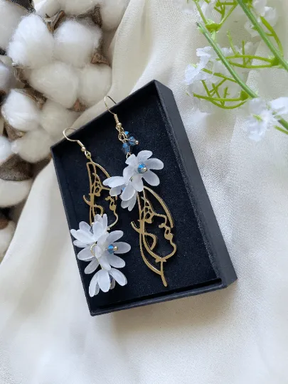 Geometric - Picasso lady face flower earrings | frosted petals drop earrings | flower girl mismatch | spring floral flowy bridal party wedding earrings